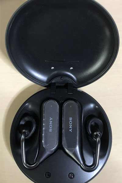 تعرّف إلى سماعة Xperia Ear Duo الجديدة من سوني